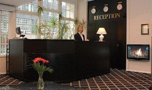 Hotel Kubrat Am Checkpoint Charlie Berlin Nội địa bức ảnh